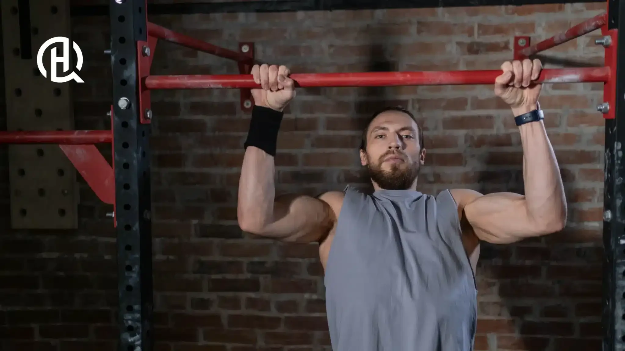 Proper elbow positioning during pull-ups