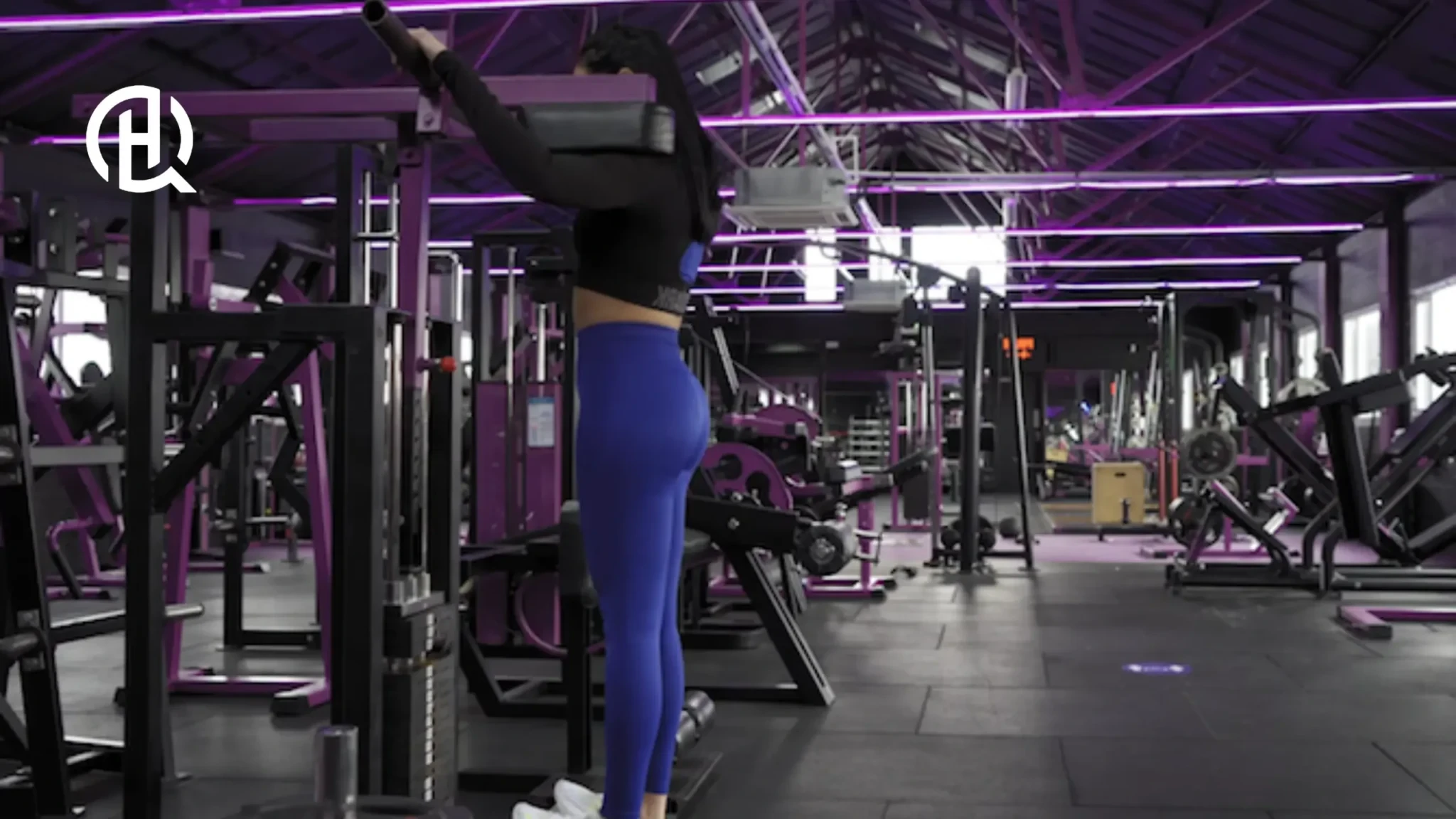 Common mistake: ankles rolling during standing calf raise